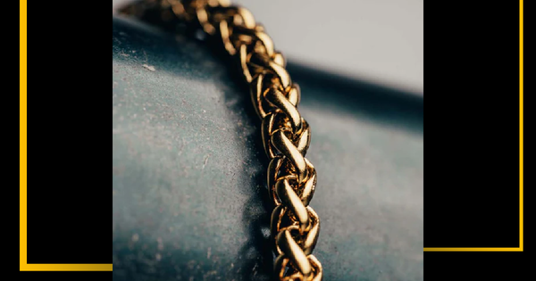 The Timeless Appeal of Men's Gold Chains: A Must-Have Accessory