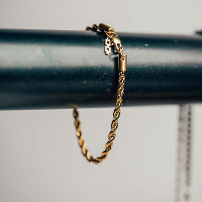 (FREE W/ $30+ ORDER) Gold Rope Bracelet